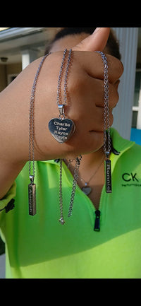 Necklaces & Pendants